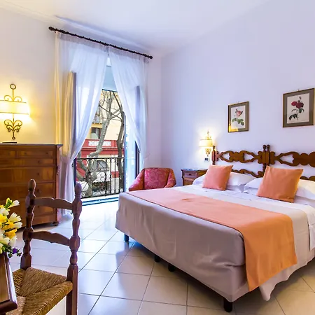 Di Hotell 3*