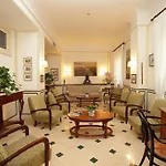 Di Hotel