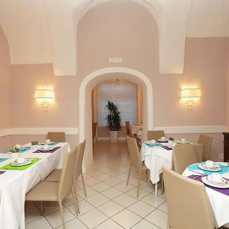 Di Hotel 3*