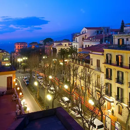 Hotel Di 3*